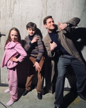 Benjamin Evan Ainsworth Instagram - Bly Manor Fashion Catalogue AW Collection, 1987. Some absolute horrors here but otherwise perfectly splendid...

1 more hour until @thehaunting arrives on Netflix.

#BTS #thehauntingofblymanor #netflix #spookyseason #horror