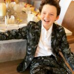 Benjamin Evan Ainsworth Instagram - It’s Christmas!!! However you are spending the holidays, I wish you peace and happiness. And, lots of fun and festivities! 🎅🏼🎄🎁