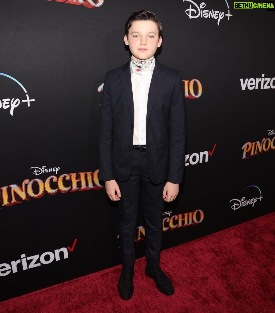 Benjamin Evan Ainsworth Instagram - What an amazing night at the World Premiere of Disney’s Pinocchio @waltdisneystudios This was such a proud moment for me and my family. @disneypinocchio is streaming NOW on @disneyplus . . . . . Thanks to @fevmo and @theaistenes for styling me and to @jcrew for the amazing threads!