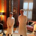 Benjamin Evan Ainsworth Instagram – Wow! The Sandman is the #1 show in 34 countries! Who’s watched it? If not, make sure to catch it this weekend! It was an amazing experience to play Alex Burgess in the pilot episode with such an incredible cast. Swipe across for a few behind-the-scenes pictures from my time on the shoot. #thesandman