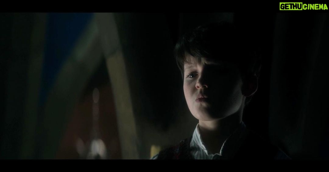 Benjamin Evan Ainsworth Instagram - Back in 2020, I joined the cast of The Sandman at Shepperton Studios to shoot the pilot, playing a young Alex Burgess. Almost 2 years later and the incredible world of @thesandmanofficial is streaming NOW on Netflix across the globe and I couldn’t be more proud to have played a small part in creating this show! #thesandman #netflix #thesandmannetflix #thesandmanuniverse #neilgaiman