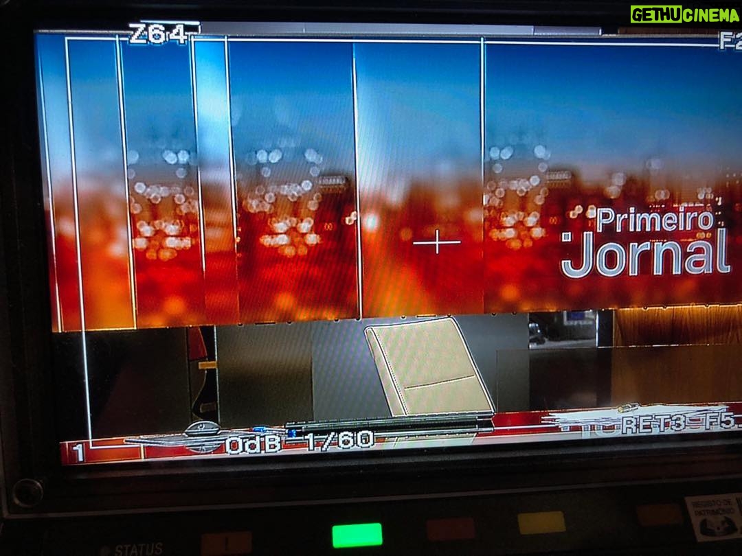 Bento Rodrigues Instagram - 100 jornais! 100 vitórias! Mais do que um pivot, aqui senta-se uma equipa. @sicoficial