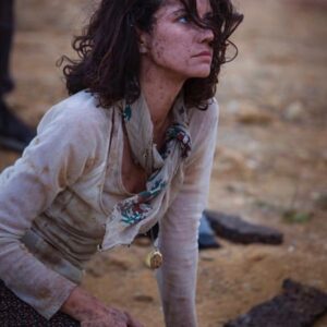 Beren Saat Instagram - 👁 Happy Atiye Day! Emegi gecen herkese sonsuz tesekkurler! Iyi seyirler! Big thanks to everyone who put this season together it was really a tough one. And who’s gonna binge-watch? 🙌🏻 Thanks to @yigit__eken for this lovely 💕photo album  #atiye  #thegift #ogmpicture #netflixturkiye