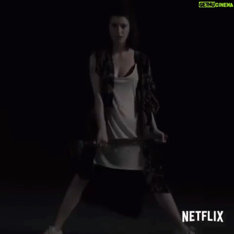Beren Saat Instagram - Atiye, The Gift 🎨 December 27th, Repost: @atiyethegiftnetflix #atiye #thegift #netflixturkiye #netflix