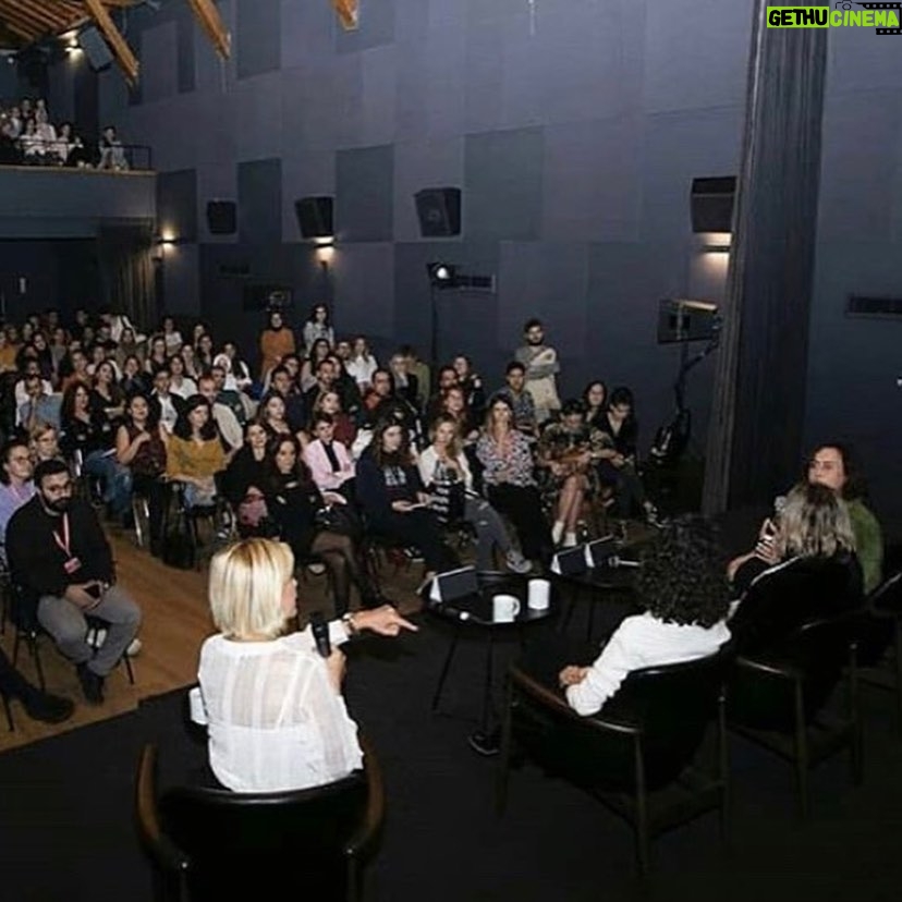 Beren Saat Instagram - Bosphorus Film Lab Talks “Sinema ve Tv’de Kadin: Seyirlik bir nesneden etkin bir özneye giden yol - Women in Cinema and Tv: From being an object of the gaze to becoming a subject” #bogazicifilmfestivali 🐬#bosphorusfilmlab 🎬 #genderequality #wearestrongertogether #50502020