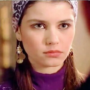 Beren Saat Instagram - 👁 🙏🏻#thewomenwhomadememorehuman 💫#benidahadainsanyapankadinlar