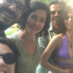 Beren Saat Instagram - Sunday at the bar with my lila bikini 💜 happy birthday Ayfer 🥂 Esra’s yummy pasta 🍝 @directmessagesw 📸: @ayferdonmez