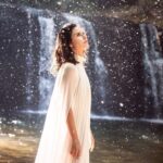 Beren Saat Instagram – Atiye’s journey by @yigit__eken 💫🐝 hair&makeup  by @mahmutterzi & @ebrukiziltan