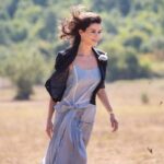 Beren Saat Instagram – Atiye’s journey by @yigit__eken 💫🐝 hair&makeup  by @mahmutterzi & @ebrukiziltan