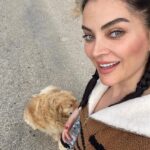 Betül Şahin Instagram - Sevsinler seni🐶🦮🤎