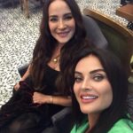 Betül Şahin Instagram - Galadan enstantaneler🎞🎬#hurdacınınkızı