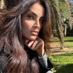 Betül Şahin Instagram – Güneş altındaki hiçbir şey tesadüfi değildir🌞☀️