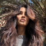 Betül Şahin Instagram – Güneş altındaki hiçbir şey tesadüfi değildir🌞☀️
