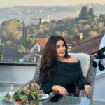 Betül Şahin Instagram - 😉💛