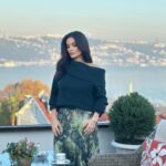 Betül Şahin Instagram - 😉💛