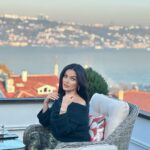 Betül Şahin Instagram - 😉💛