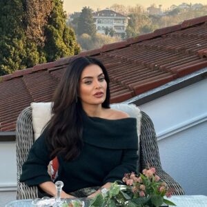 Betül Şahin Instagram - 😉💛