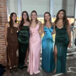Betina O'Connell Instagram - Festejando el final de una etapa y el comienzo de otra . Te amamos