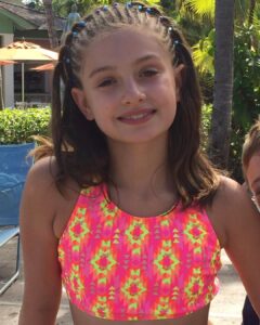 Betina O'Connell Instagram - Felices 15 hija de mi ❤️ Te amo con toda mi alma A celebrar la vida!!!!❤️❤️ @lauleyria_