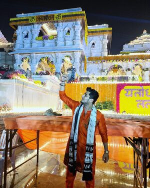Bhavin Bhanushali Instagram - 22-01-2024. The day our ancestors fought for. The day that came after 500 years. Can’t be more happy to be at Ram mandir Ayodhya on this day❤️ Jay Shree Ram 🚩 Jay Jay Garvi Hindu 🚩 
Outfit by: @bhanu.designer 
#jaishreeram #ayodhya #rammandir