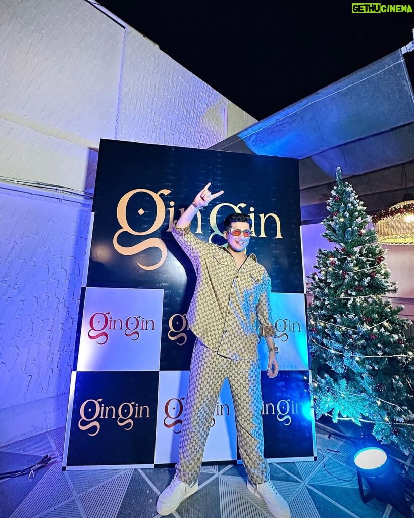 Bhavin Bhanushali Instagram - @gingin.rooftoplounge is all yours from Today (27-12-2023). If you’re in Andheri, you don’t wanna miss the tastiest food and drinks with the perfect ambiance ❤️ Andheri West
