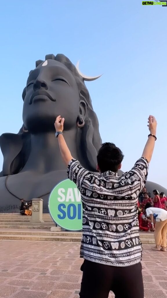 Bhavin Bhanushali Instagram - Har Har Mahadev ❤ Adi yogi ❤ Thanks for this beautiful experience @sadhguru @isha.foundation #harharmahadev #omnamahshivaya Follow me on @officialjoshapp for more such videos ❤ Adiyogi Shiva statue