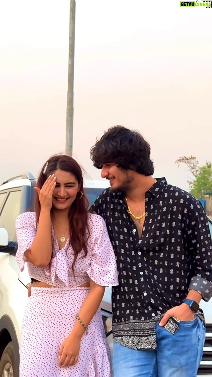 Bhavin Bhanushali Instagram - Lakiro ❤️ @vedikabhandari @itsamittrivedi @raunaqkamdar @parthmusic @deekshajoshiofficial #lakiro #lakirotitletrack #lakirogujaratifilm #romantic