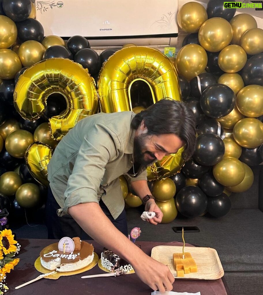 Bhuvan Bam Instagram - This cool kid just entered his 30s 🎂♥️🙂 Thanks to everyone for their birthday wishes!