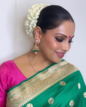 Bipasha Basu Instagram - ❤️🧿
. 
.
.
.
.
.
Outfit - @raw_mango 
Stylist - @eshaamiin1 
Jewels - @anmoljewellers 
Makeup - @divyachablani15 
Hair - @hairbyykaushall