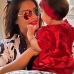 Bipasha Basu Instagram - Just 2 chatterboxes … chatting away ❤️🧿