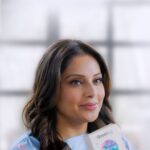 Bipasha Basu Instagram - Hey fam! Just had to let you know about our go-to for staying on track with our weight goals – Metabolically Lean by @TheGoodbug_. It’s been a game-changer for us. Managing weight starts with a good gut. We love Metabolically Lean because: - It has clinically proven strains - It’s effective - Increase metabolism - Supports a healthy gut - Its to carry and consume #BipashaKaranApproved #weightmanagement #probiotics #guthealth -