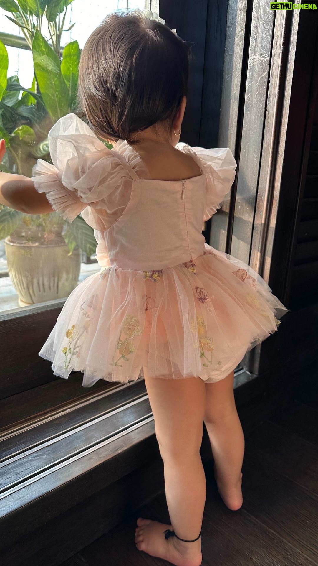 Bipasha Basu Instagram - And she turns 13 months old today ❤️🧿🙏 With her time just flies 😍❤️ My Mishti Devi ❤️🧿😍