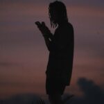 Birdy Nio FS Instagram - 在字裡流浪，於是懂得筆下的浪漫。 在音樂裡流浪，於是理解旋律間的掙扎。 但在世界裡流浪，才能明白為何流浪。 不需要璀璨的星空，無眠也能自成花火，不需要藍色的天空，陰雨也是一個宇宙，不需要破曉，就能看的見日出。 在世界裡流浪，才能明白為何流浪。 Film by @lu_petrus Shot in Sony A7S3 @sonytaiwan #用心流浪 #好好生活 #防曬不要擦太多 #浪人 #surf #surfing #underwaterphotography#adventures #landscapephotography #explore #nature #hippie #boho #bohostyle #bohemia Bali, Indonesia
