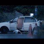 Birdy Nio FS Instagram – My director’s new work.
導演新作品，懷特？te-「夜走」MV。

她迷人的嗓音，的確讓人沈溺在每一個無眠的夜，不是無法入眠，而是捨不得睡。

一首詩，到一句話，一段詞，到一首歌。

那是我們創作的方式，也是能理解你最快的方式。

一直很喜歡壞特的歌聲，也終於有機會在今年幫她寫了歌詞還拍了MV，非常喜歡整個氛圍，希望你們也喜歡。

這個開始來自於睡不著的夜晚。

感謝 @haochichiu 的演出， @ko__chin 的拍攝，還有 @hsinglinnnnnn 的幫忙，也感謝 @pyy.blackout 的側拍，一夜台北的拍攝，非常自在。

夜走

走走走走走
我們小手拉大手

在陌生的城市逗留
漫無目的緩慢地走
點了根煙　暫時忘卻無聊的生活

行人們來去匆匆
彷彿在追尋　渴求些什麼
爭到最後　不過是塵埃遺落在地球

我不會逃避
只是偶爾選擇沈溺
你問我何時清醒
我寧願醉得徹底

我該離去
還是繼續待在原地
你問我要去哪裡
我卻開始哭泣

夜走　夜走
以為到了世界盡頭
卻只停在師大路　無人巷口
夜走　夜走
繼續做著惱人清夢
滿身傷痕　至少還有個寄託

錯落的電梯大樓
扶著柱子　搖晃地走
荒唐整夜
也溫暖不了我的寂寞

困在隱形的牢籠
以為忘卻　就代表灑脫
也不必懂　只管讓時間推著我走

我不會離去
只是偶爾想去遠行
你問我要去哪裡
我該如何回應

我不會逃避
只是偶爾感到委屈
你問我何時清醒
我卻開始哭泣

夜走　夜走
以為到了世界盡頭
卻只停在師大路　無人巷口
夜走　夜走
繼續做著　惱人清夢
滿身傷痕　至少還有個寄託

稱職的小丑　戴著微笑面具
沈默地演完這齣戲
敬禮　再敬禮　敬你

夜走　夜走
以為到了世界盡頭
卻只停在師大路　無人巷口
夜走　夜走
繼續做著　惱人清夢
滿身傷痕　至少還有個寄託

#用心流浪 #好好生活 #防曬不要擦太多 #浪人 #surf #surfing #underwaterphotography#adventures #landscapephotography #explore #nature #hippie #boho #bohostyle #bohemia #bali 師大商圈