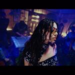 Birdy Nio FS Instagram – My new director’s work。
新作品 Dizzy Dizzo 的 「So good tho」。

謝謝Dizzy的信任，雖然我每次接到你電話都很害怕，哈哈哈哈哈哈，但是能把作品做到音樂人和自己都滿意才有價值，很棒的合作。

經常跟Dizzy在聊天，她總會有超級超級多的想法，無論是在音樂上或是影像上面，大膽帥氣地風格也經常讓我忘了她已經是個母親了。

而這首歌，正好反映出Dizzy的價值觀，媽媽只是個名詞，回到饒舌歌手，她還是有自己的態度價值，這次跟Starr和迪拉一起評審聯盟，真的讓我覺得這首歌帥爆。

@dizzydizzo 
@starrch3n 
@delafat