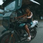 Birdy Nio FS Instagram - 出走的期間，總是喜歡觀察旅人在每個場景裡的樣子，每個人都有屬於自己的角色和故事，若只是漫不經心的任由他們擦身，那就像過往多不勝數的美景一般平乏無味，但若看見他們，那再平凡的風景也能變得深刻，就是一部電影，一場戲，或是一個故事。 沿途的每個陌生人物和場景，一直都是流浪時最棒的禮物，我尤其喜歡搭車或是移動的時候，坐在後座，任由場景不停地更迭，角色不停的錯身，當你拿著相機，你得在一個紅燈的時間內找到一個角色，或是一個路口裡發現一個故事，又或是從建築物中看見一道光，偶爾當你找到他們時，他們早已遠去，只能在須臾之間感慨，然後再次拿起相機重新搜尋未知的劇本。 不也是如此，在生命裡錯過的人事物，其實也沒什麼好留戀的，錯過就錯過了，但是眼前總會有新的場景等你探索，新的故事等你發現，也將會有新的人等你遇見，於是「錯過」只是一條通往名為「遇見」的路，Thats why we traveling. When I traveling, I always like to observe travelers in each scene. Everyone has their own character and stories. If you just let them pass casually, it will be as boring as some beautiful scenery in the past, tasteless, but if you found them, the ordinary scenery can become beautiful, also become a movie. The best gift for traveling is always the strange character and scenes. I especially like to sit in the back seat when the car is moving, and let the scenes and the characters passing by fast. Grab the camera, you have to find a character in a red light time, or find a story in an intersection, or catch a light from buildings, sometimes, when you find them, they are already pass by, we can only sigh with emotion for a moment, and then pick up the camera to search for the unknown script again. Life goes on ,people and things we missed in life are actually nothing regretful for. If you miss it, you miss it. But there will always be new scenes waiting for you to explore, new stories waiting for you to discover, and there will be new people Waiting for you to meet, so ”miss“ is just a road leading to ”meet“, That’s why we traveling. Stay romantic. Pic by @birdynio Shot in Sony A7S3 @sonytaiwan Bohol, Philippines