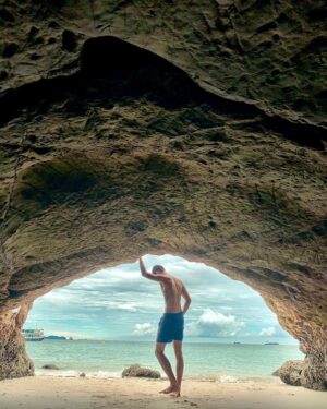 Boat Anakame Binsaman Instagram - เราลืมตาในน้ำทะเลไม่ได้หรอก เพราะเดี๋ยวแสบตา ขอบคุณครับ 🌊🏝