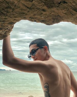 Boat Anakame Binsaman Instagram - เราลืมตาในน้ำทะเลไม่ได้หรอก เพราะเดี๋ยวแสบตา ขอบคุณครับ 🌊🏝