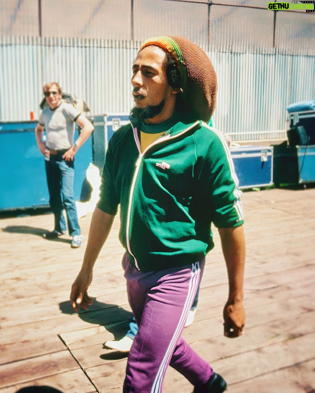 Bob Marley - 188.5K Likes - “Mankind must can live in peace, love and harmony. And that is what we a strive for really. Because we come find the world corrupted bad, and people is afraid to speak the truth. So we take a chance to tell the truth, and so I hope it will be a benefit to the people.” #bobmarley
📷 by #LynnGoldsmith
©️ Fifty-Six Hope Road Music Ltd.