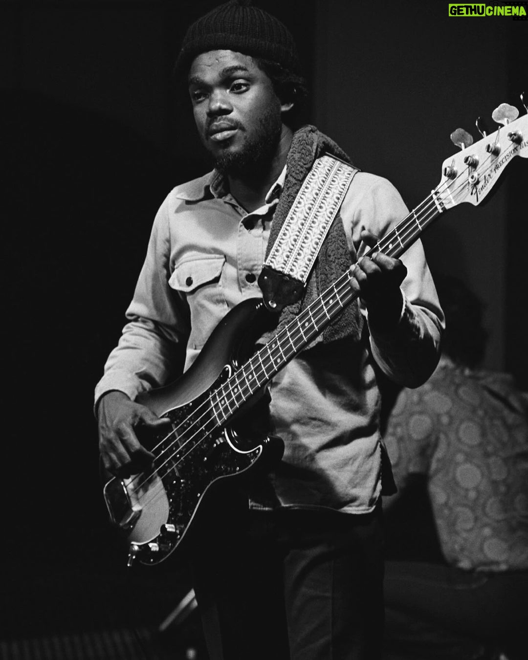 Bob Marley - 173.2K Likes - It is with tears in our hearts and eyes that we share the news from @jr.astonbarrett that his father our beloved friend,musical partner, bredrin Aston Family Man Barrett @famsbass has made the transition from the physical world . Anytime we listen to the music pay close attention to the genius of Fams on the bass. A pioneer,unique, trendsetter ,revolutionary in the musical space and most of all as his name implies a true family man. Condolences to his family.
JAH comfort them in this time of grief. The legacy, joy and spirit of Fams lives on.
Rastafari
