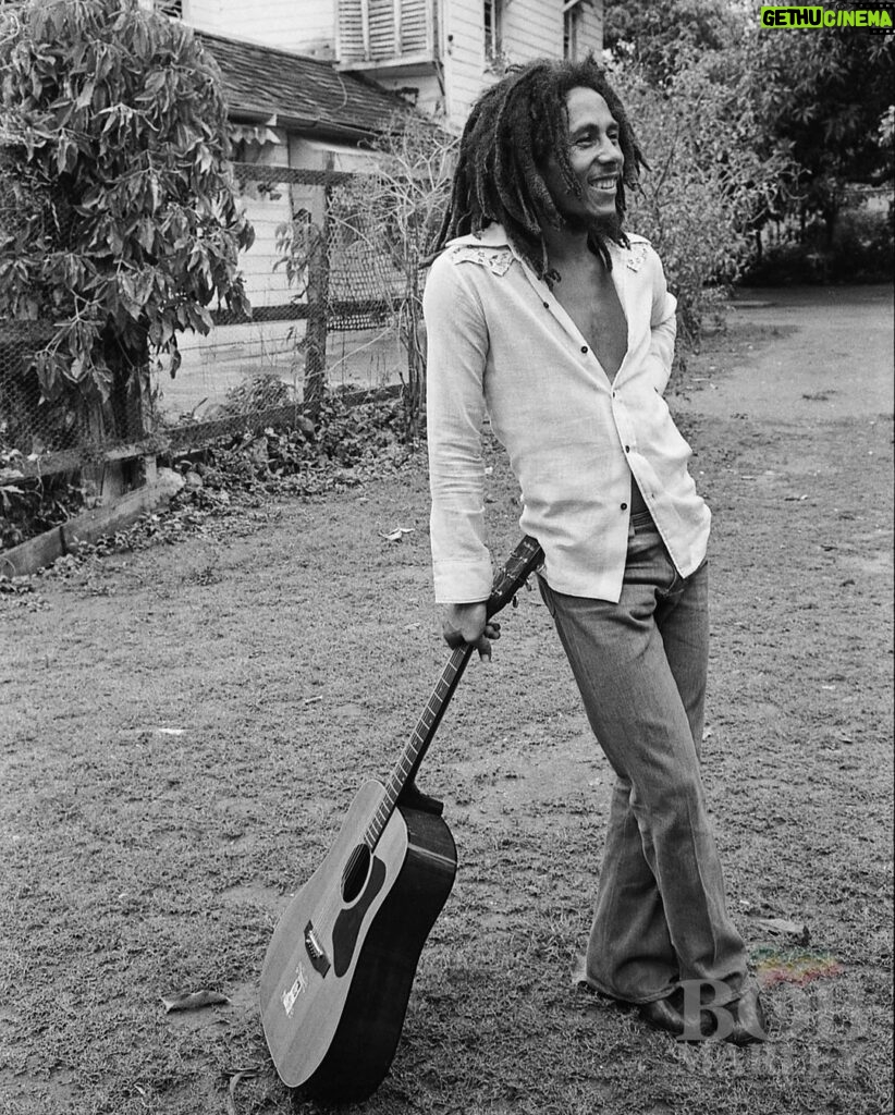 Bob Marley Instagram - “Get on the rise, a new day is dawning.” #SunIsShining #bobmarley 📷 by #DavidBurnett ©️ Fifty-Six Hope Road Music Ltd. 56 Hope Rd, Kingston, Jamaica.