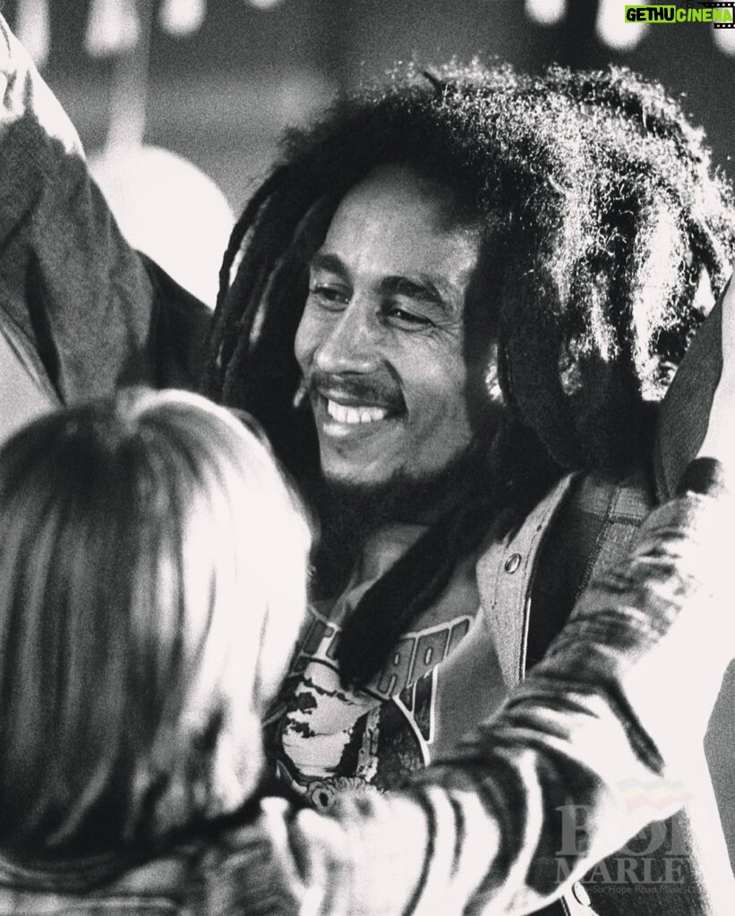 Bob Marley Instagram - “We all defend the right, JAH JAH children must unite—your life is worth much more than gold.” #Jamming #bobmarley 📷 by #AdrianBoot ©️ Fifty-Six Hope Road Music Ltd.