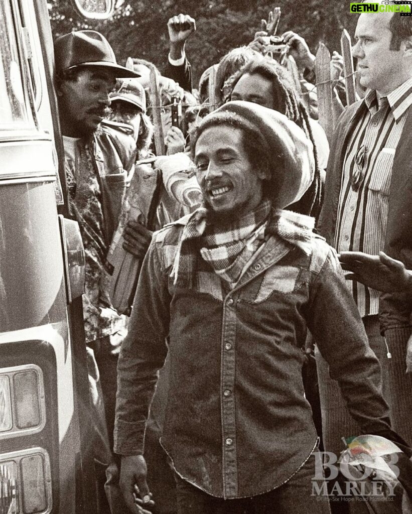 Bob Marley Instagram - “You’re on a positive road. You have some type of direction where you’re going, so you have to just keep on going. It’s like a ship at sea. You don’t really see the land but you know it’s over east, so you just keep going east.” #bobmarley 📷 by #PeterMurphy ©️ Fifty-Six Hope Road Music Ltd. Crystal Palace Bowl