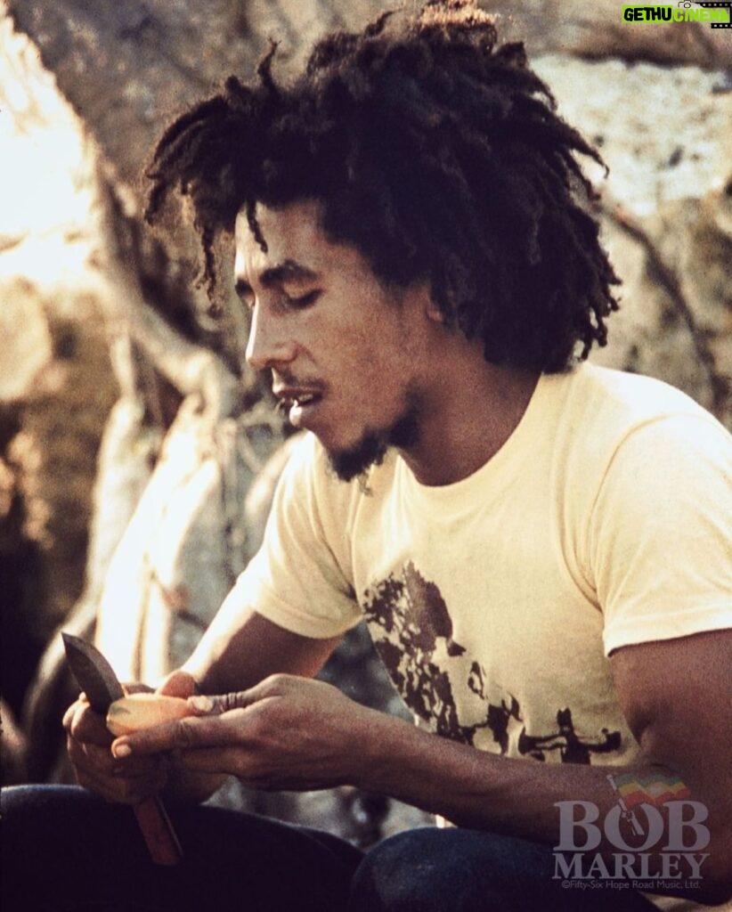 Bob Marley Instagram - “I come from country, and country is always good. You grow everything. You don’t really have to go out there and kill yourself to get a place or have money, you can eat and bathe and make clothes and build your own house, but in a strange land you can’t find a place or settle down to find a way to leave. The best way out is to organize and leave.” #bobmarley 📷 by #LeeJaffe ©️ Fifty-Six Hope Road Music Ltd.