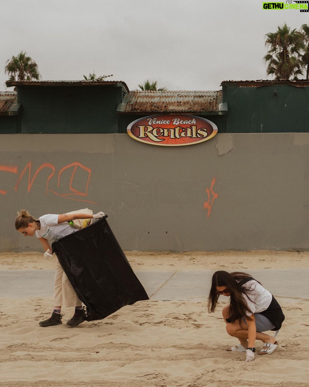 Bob Marley Instagram - For the final event of our #SummerOfMarley series with @usal.project, we partnered with @gagecrismond to clean up the heavily-populated sandy shores of Venice beach while seeing first-hand importance of protecting and saving California’s beautiful beaches. The beach has always been an important part of Bob and the Marley family’s legacy, from Bob’s younger days in Kingston running along the shoreline for his morning workouts, to the family’s recent efforts protecting local access to the Bob Marley Beach and elsewhere across Jamaica. We give thanks to #Usal for joining efforts with us to serve the community by maintaining a healthy coastal connection 🙏🏽🏝️☀️🌊 #bobmarley #usalproject #beachcleanup #protectourbeaches #reggae Venice Beach, California