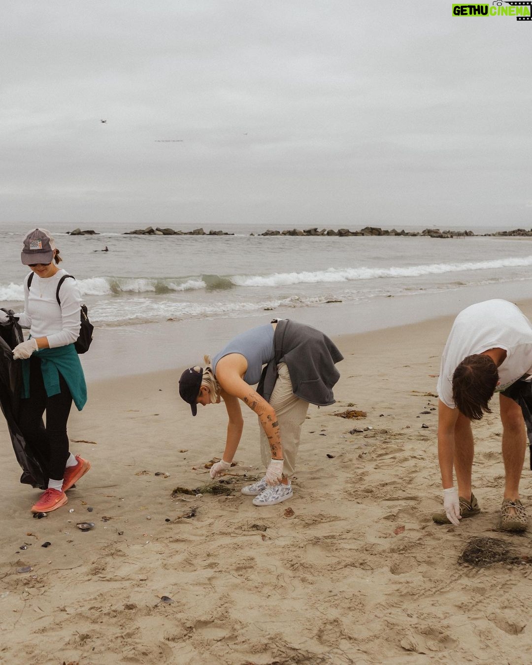 Bob Marley Instagram - For the final event of our #SummerOfMarley series with @usal.project, we partnered with @gagecrismond to clean up the heavily-populated sandy shores of Venice beach while seeing first-hand importance of protecting and saving California’s beautiful beaches. The beach has always been an important part of Bob and the Marley family’s legacy, from Bob’s younger days in Kingston running along the shoreline for his morning workouts, to the family’s recent efforts protecting local access to the Bob Marley Beach and elsewhere across Jamaica. We give thanks to #Usal for joining efforts with us to serve the community by maintaining a healthy coastal connection 🙏🏽🏝️☀️🌊 #bobmarley #usalproject #beachcleanup #protectourbeaches #reggae Venice Beach, California