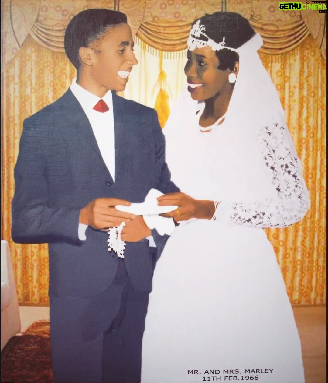 Bob Marley - 128.2K Likes - On this day in 1966 Robert Nesta Marley and Alfarita Constantia Anderson were married in Trench Town Jamaica 🇯🇲.
🎶🎵 #bobmarley x @officialritamarley duet “ Hold on to this feeling”. 🎶🎵 1970
#ritamarley #happyanniversary