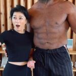 Bob Sapp Instagram - Duel or duet? Thanks Bob sei grande🥰 #bobsapp #ボブサップ #yaskofujii #bassbaritone #awajioperacompany