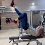 Bobby Holland Hanton Instagram - Education is important but a strong core is more importanter 😂 #havefunalways #strengthtraining #corework #madeyoulaugh #fitspo #dragonflag #absday
