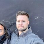 Bobby Holland Hanton Instagram - I’m thinking about taking up photography! 😜 *watch thru to last photo- it’s a ripper! Great seeing my team - goodbye until NYC, Extraction 2 additional photography. 🤙 #WALLOP #fakephotographer #amazingphotos #extraction #extraction2 #tylerrake #chrishemsworth #legends